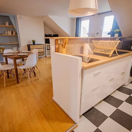 Апартаменты A Babord - A 300m, 4 Personnes, Гавр