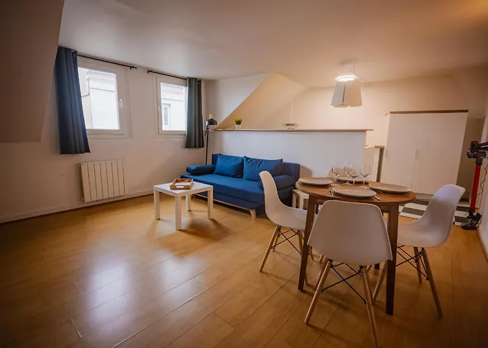 Appartement à Bâbord - 400m, 4 Personnes, *