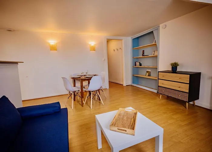 Appartement à Bâbord - 400m, 4 Personnes, *