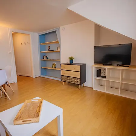 A Babord - A 300m, 4 Personnes, Apartment *