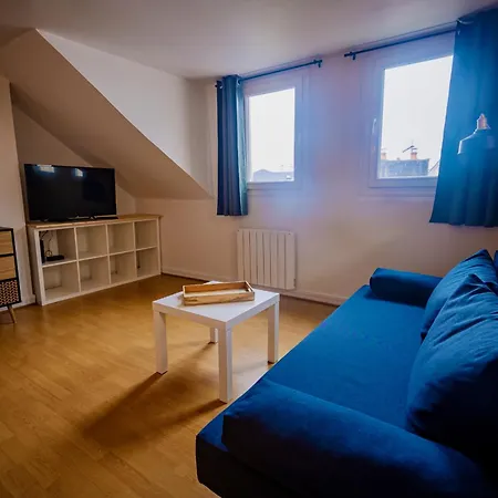 A Babord - A 300m, 4 Personnes, * Le Havre