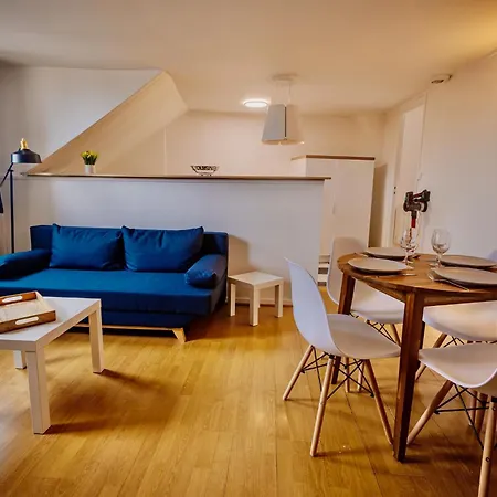 A Babord - A 300m, 4 Personnes, Apartment *